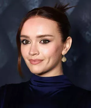 Olivia Cooke / livkatecooke nude photo #0398