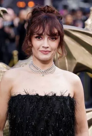 Olivia Cooke / livkatecooke nude photo #0443