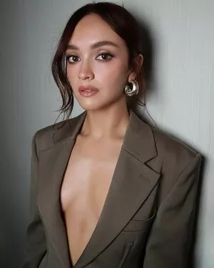 Olivia Cooke / livkatecooke фото голая #0465