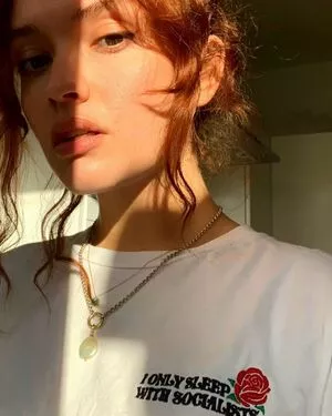 Olivia Cooke / livkatecooke фото голая #0486