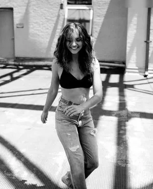 Olivia Cooke / livkatecooke фото голая #0491