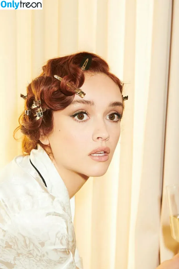 Olivia Cooke nude photo #0084 (livkatecooke)