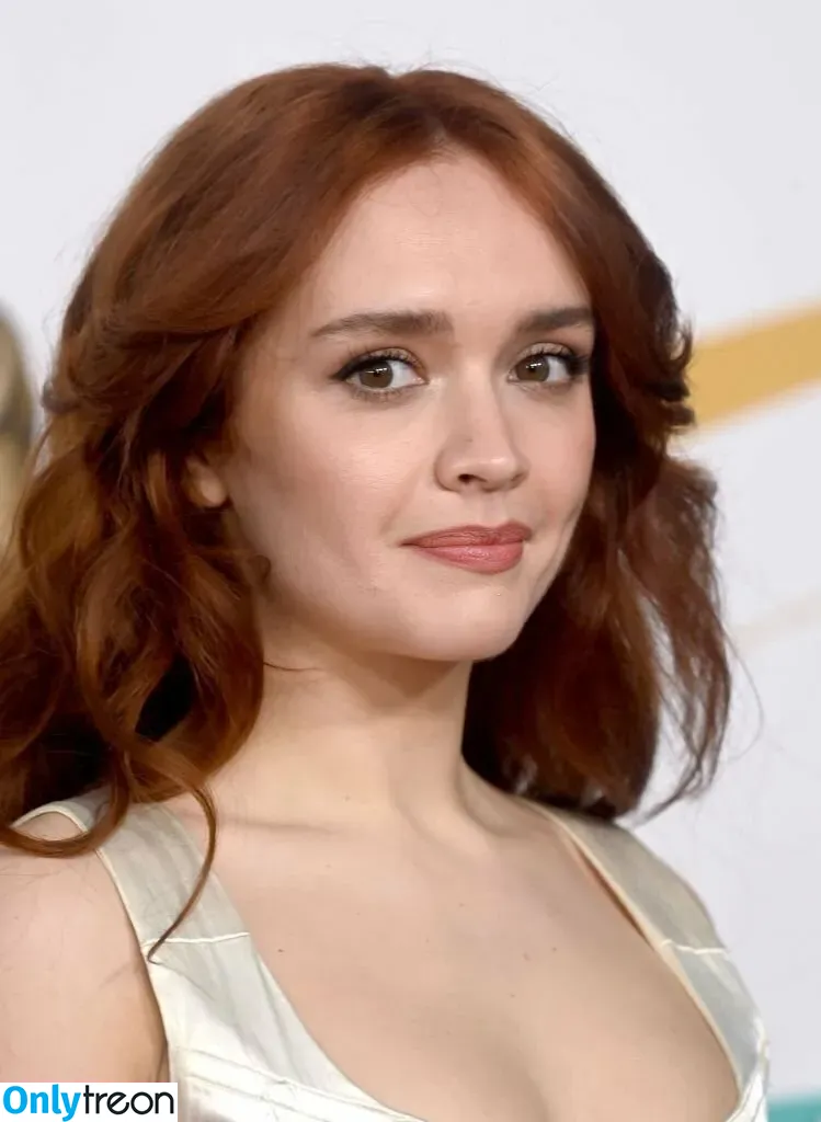 Olivia Cooke nude photo #0116 (livkatecooke)