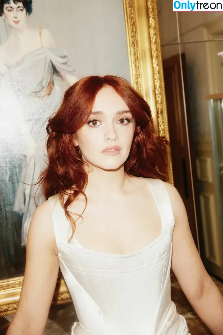 Olivia Cooke nude photo #0130 (livkatecooke)