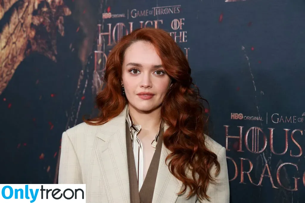 Olivia Cooke nude photo #0151 (livkatecooke)