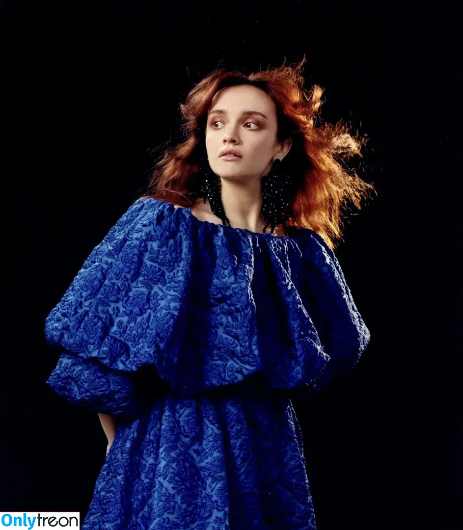 Olivia Cooke nude photo #0188 (livkatecooke)