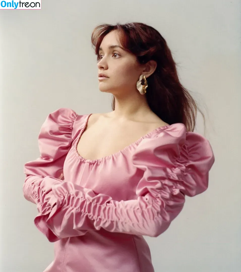 Olivia Cooke nude photo #0200 (livkatecooke)