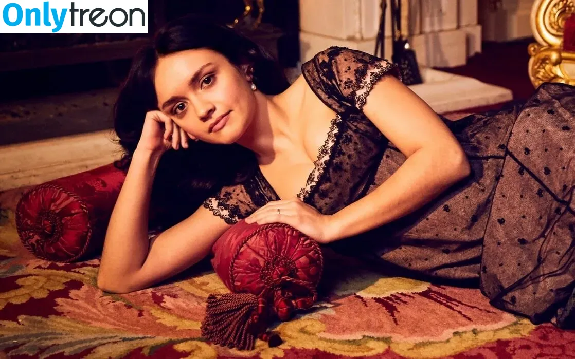 Olivia Cooke nude photo #0208 (livkatecooke)