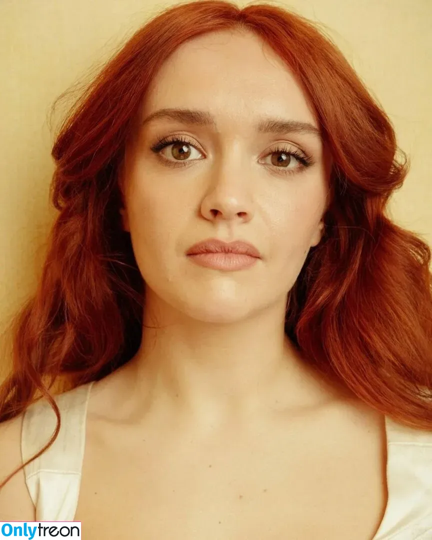 Olivia Cooke nude photo #0220 (livkatecooke)