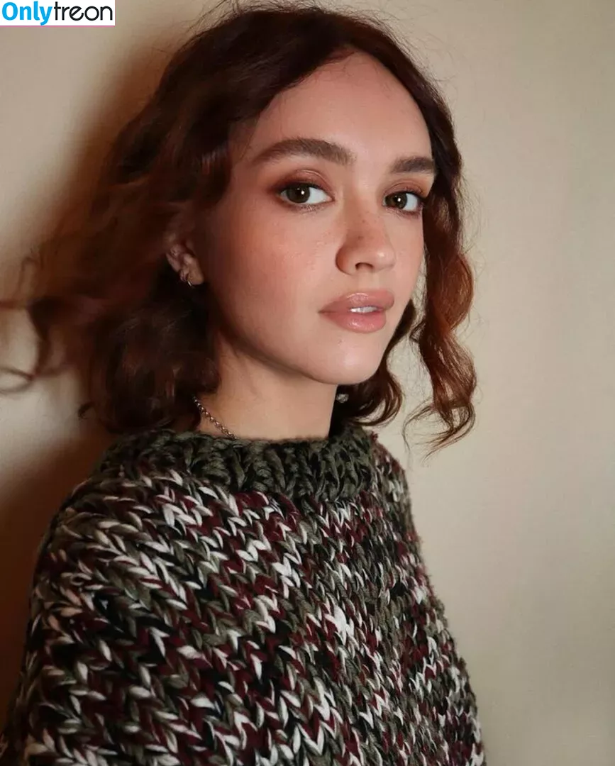 Olivia Cooke голая photo #0337 (livkatecooke)