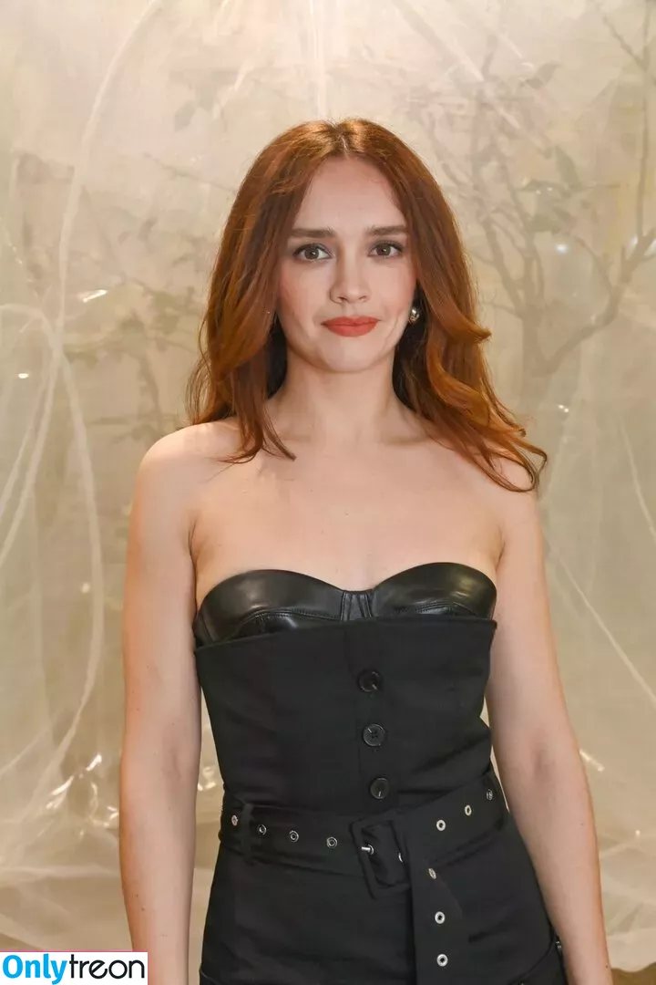 Olivia Cooke nude photo #0344 (livkatecooke)