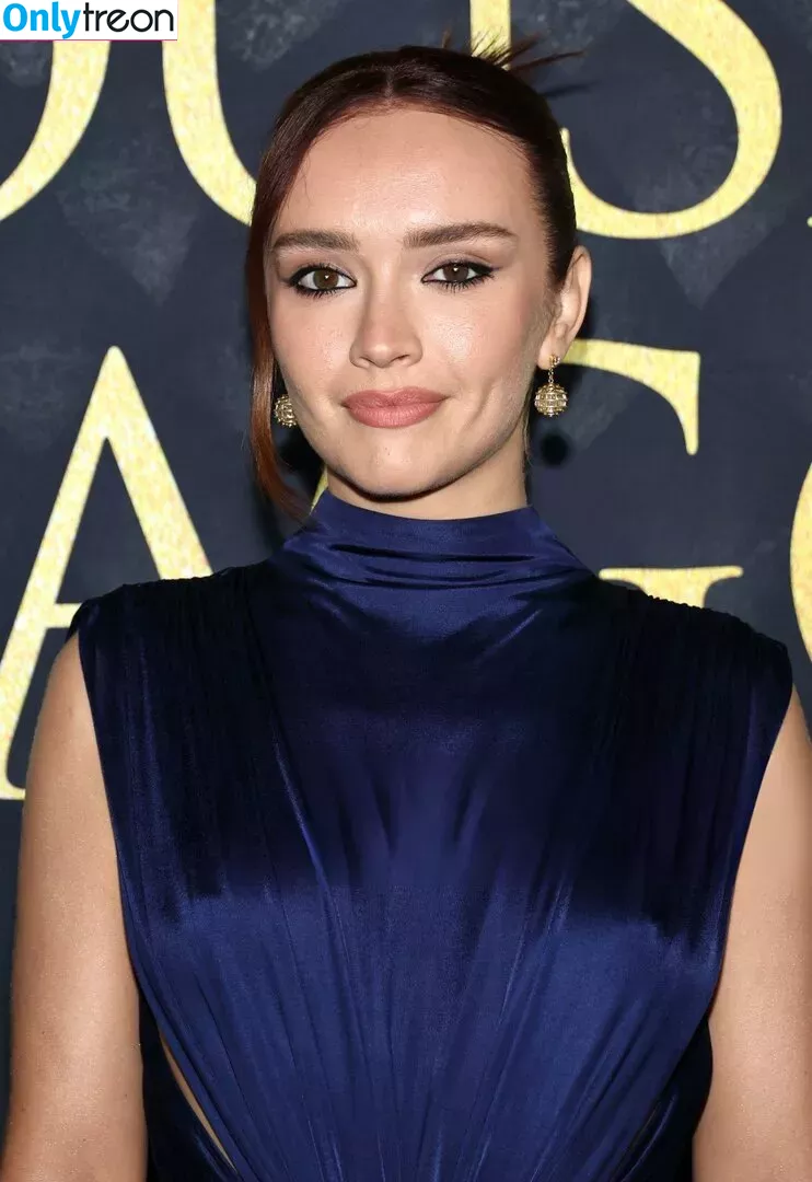 Olivia Cooke голая photo #0381 (livkatecooke)