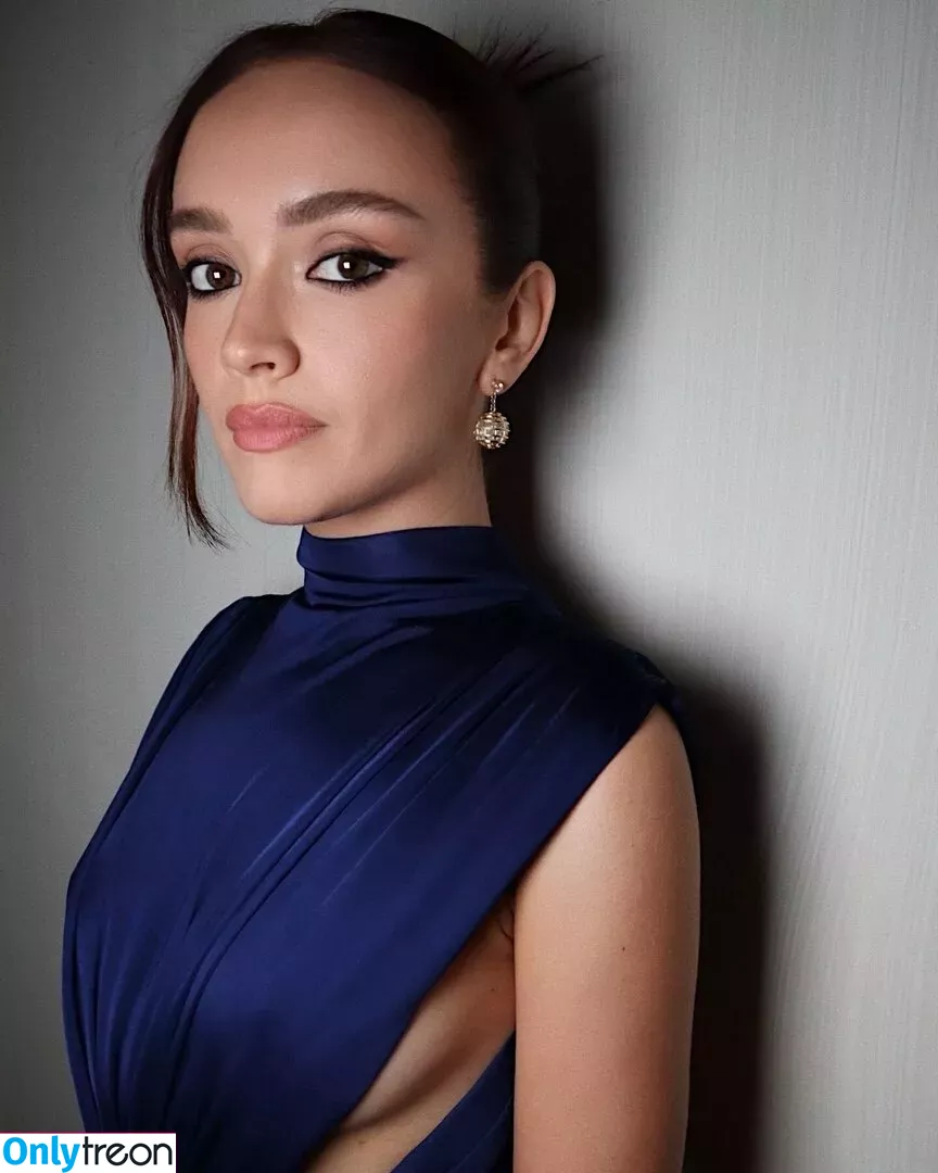 Olivia Cooke nude photo #0384 (livkatecooke)