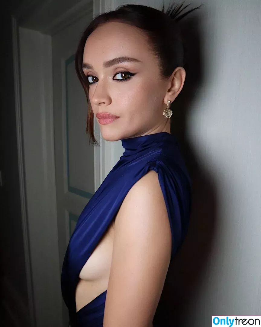 Olivia Cooke голая photo #0386 (livkatecooke)