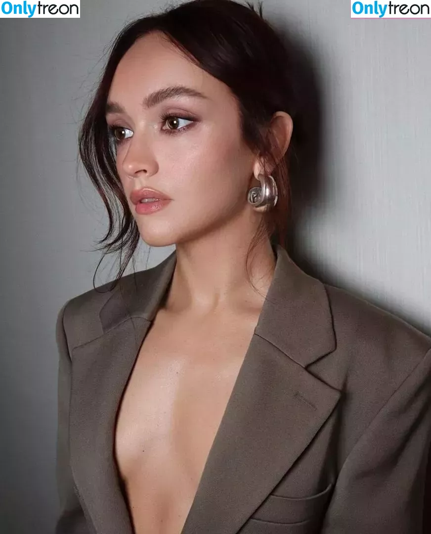 Olivia Cooke голая photo #0387 (livkatecooke)