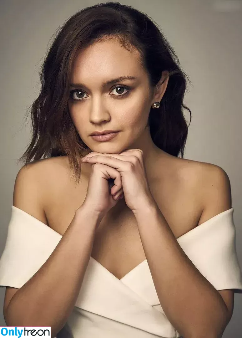 Olivia Cooke nude photo #0496 (livkatecooke)