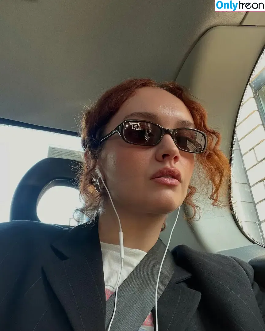 Olivia Cooke голая photo #0667 (livkatecooke)