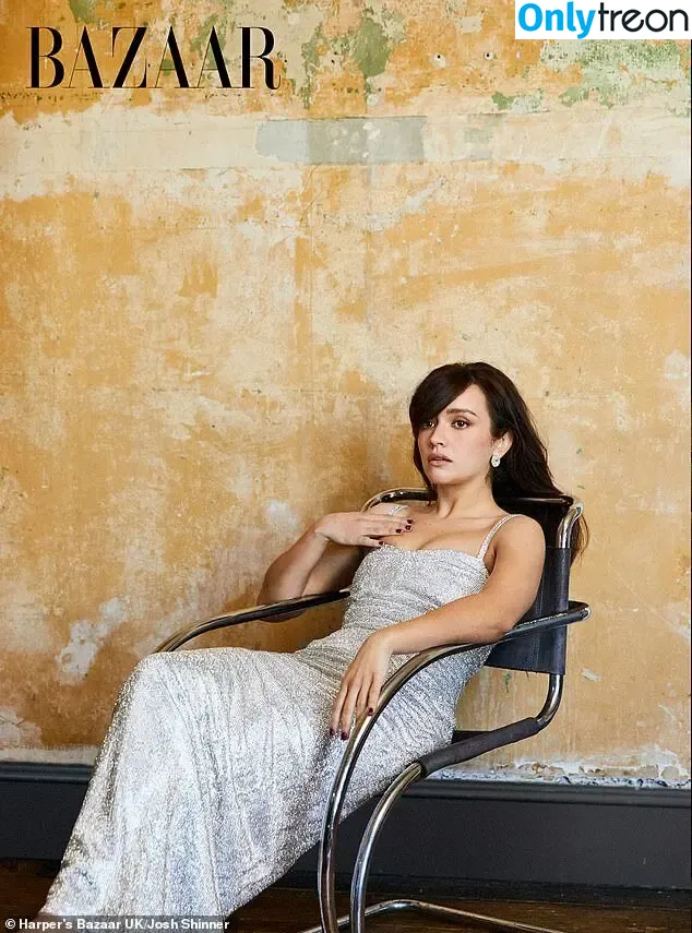 Olivia Cooke голая photo #0693 (livkatecooke)