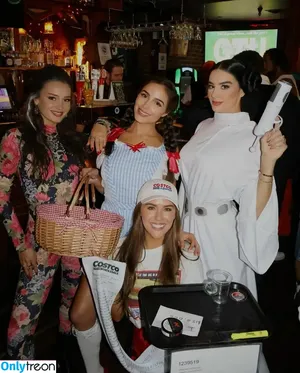 Olivia Culpo / oliviaculpo nude photo #1173