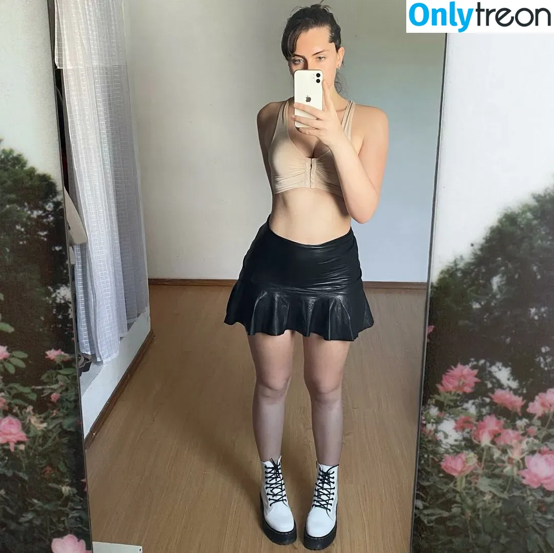 Olivia Herdt голая photo #0010 (oliherdt)