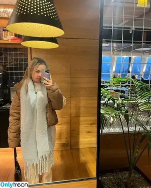 Olivia Hollands / oliviahollandss nude photo #0039