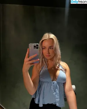 Olivia Hollands / oliviahollandss nude photo #0053