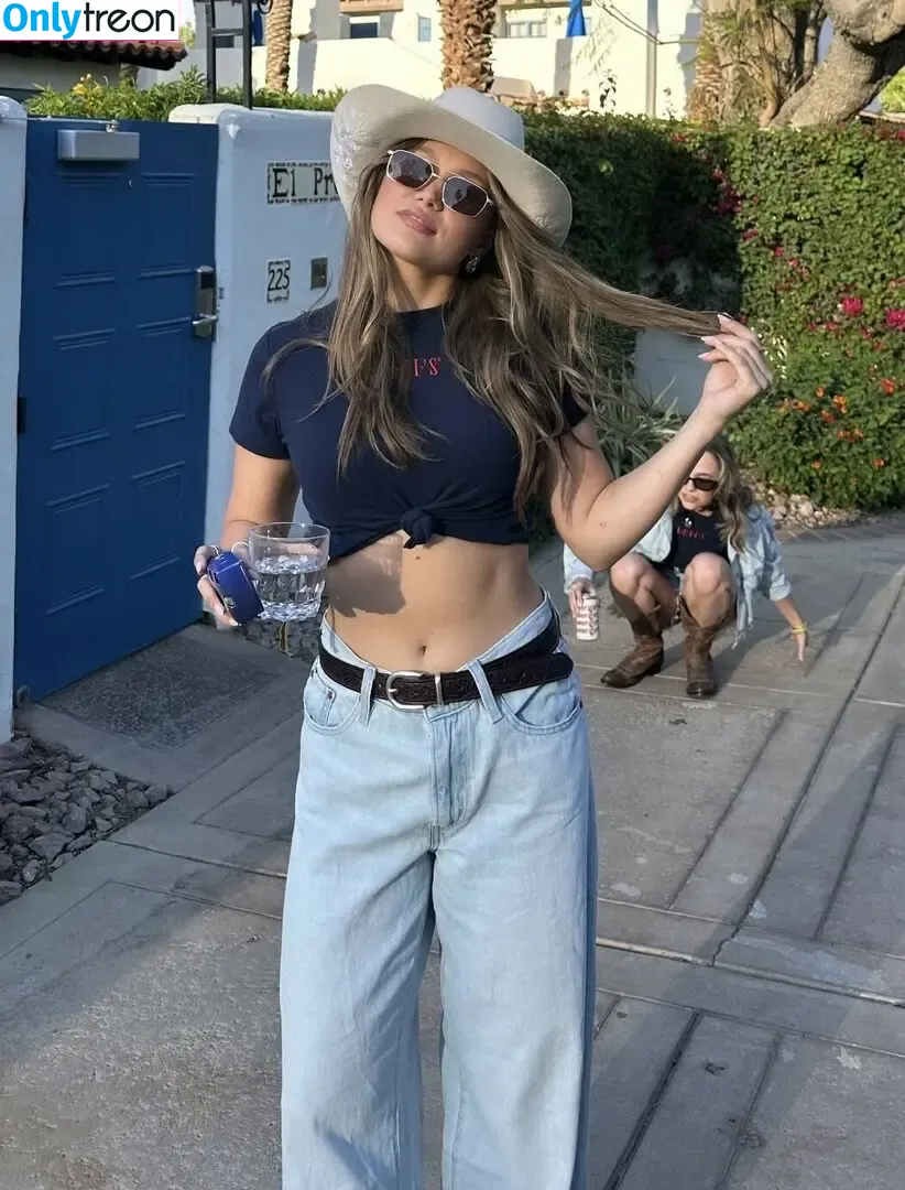 Olivia Holt голая photo #0566 (Non-Nude / Preview / olivia_holt)