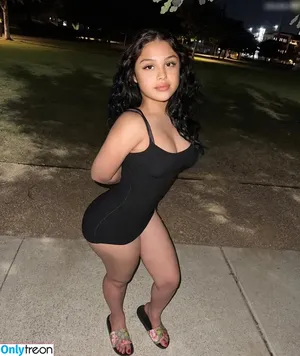 Olivia @livv2pretty / iammlivv_ / livv2pretty nude photo #0040