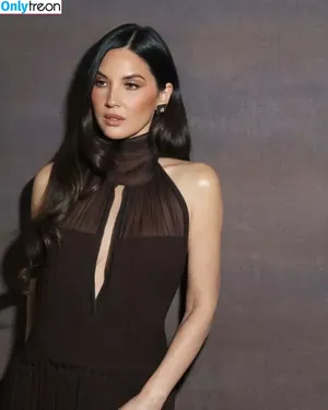 Olivia Munn / oliviamunn фото голая #0939