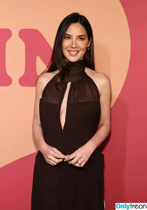 Olivia Munn / oliviamunn фото голая #0950