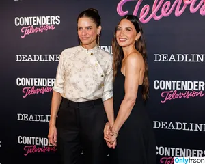 Olivia Munn / oliviamunn nude photo #1089
