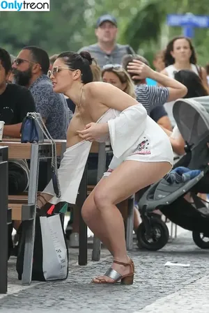 Olivia Munn / oliviamunn nude photo #1098
