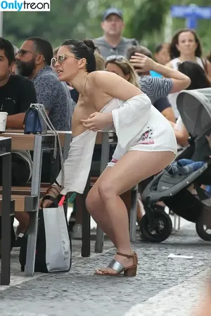 Olivia Munn / oliviamunn nude photo #1099
