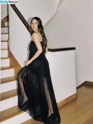 Olivia Munn / oliviamunn nude photo #1163