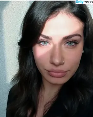 Olivia Oli / oliviaaolii / oliviaolii фото голая #0002