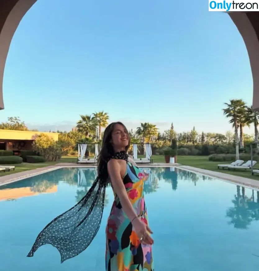 Olivia Rodrigo nude photo #4190 (oliviarodrigo)