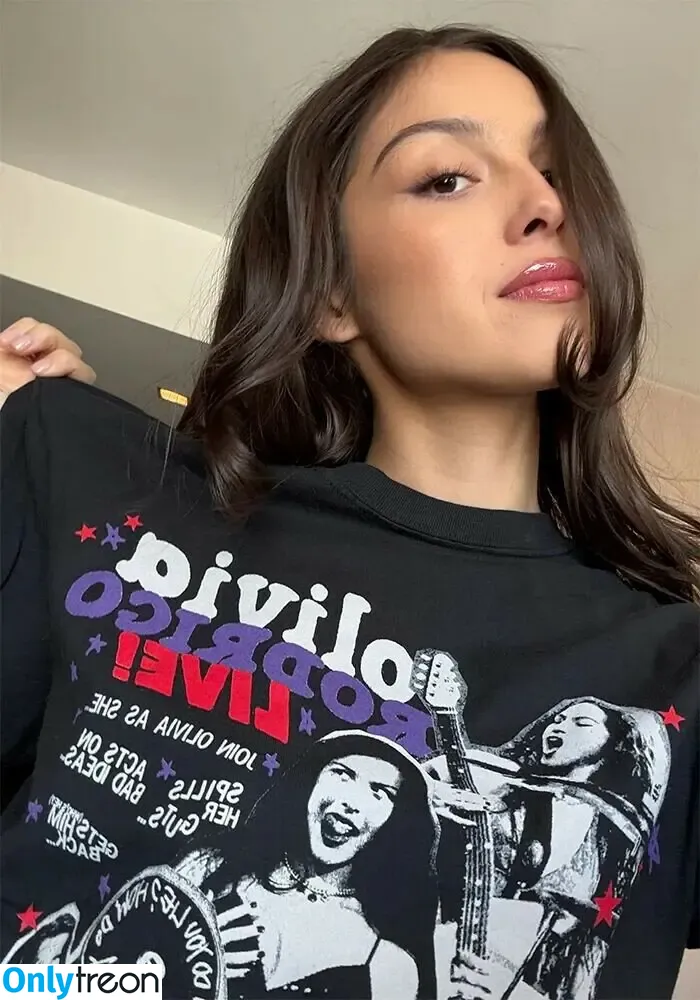 Olivia Rodrigo голая photo #4243 (oliviarodrigo)