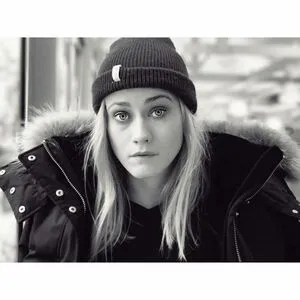 Olivia Taylor Dudley / oliviataylordudley фото голая #0016