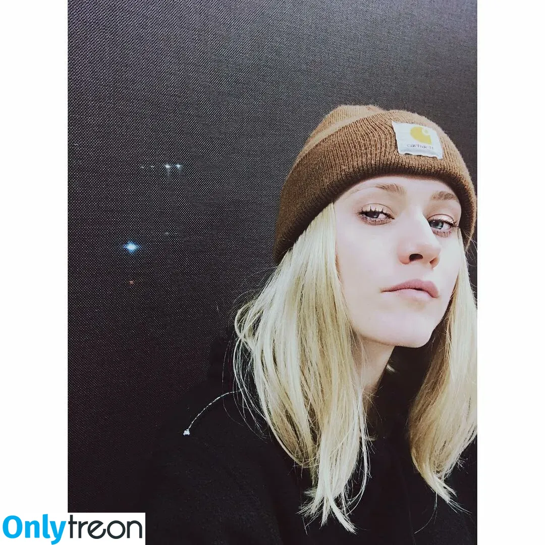 Olivia Taylor Dudley голая photo #0020 (oliviataylordudley)