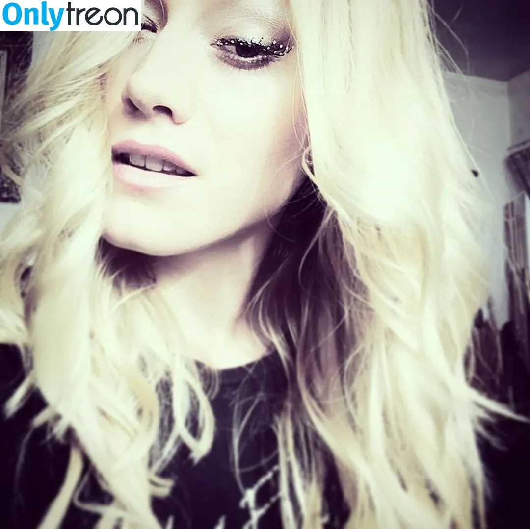 Olivia Taylor Dudley голая photo #0032 (oliviataylordudley)