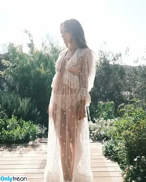 Olivia Wilde / olivia_wilde22 / oliviawilde nude photo #3366