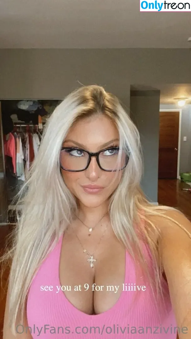 oliviaanzivine nude photo #0047 (o_anzivine)