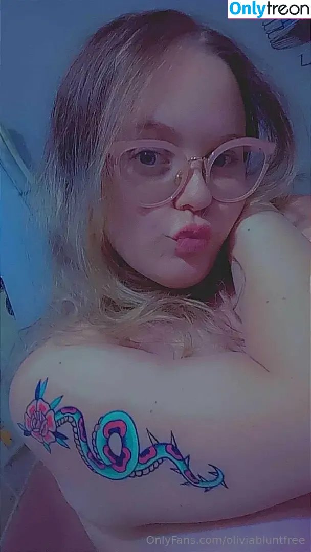 oliviabluntfree голая photo #0086 (xbluntslut696)