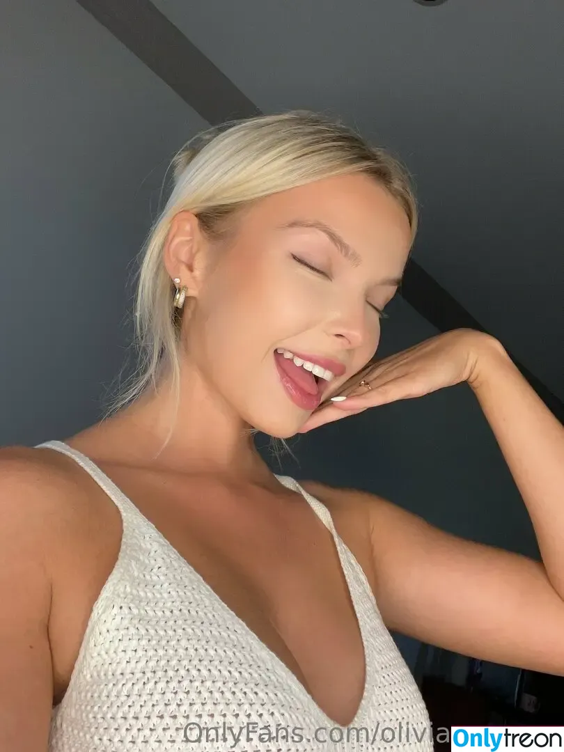 oliviagreenxx nude photo #0045 (oliviagreenx_)