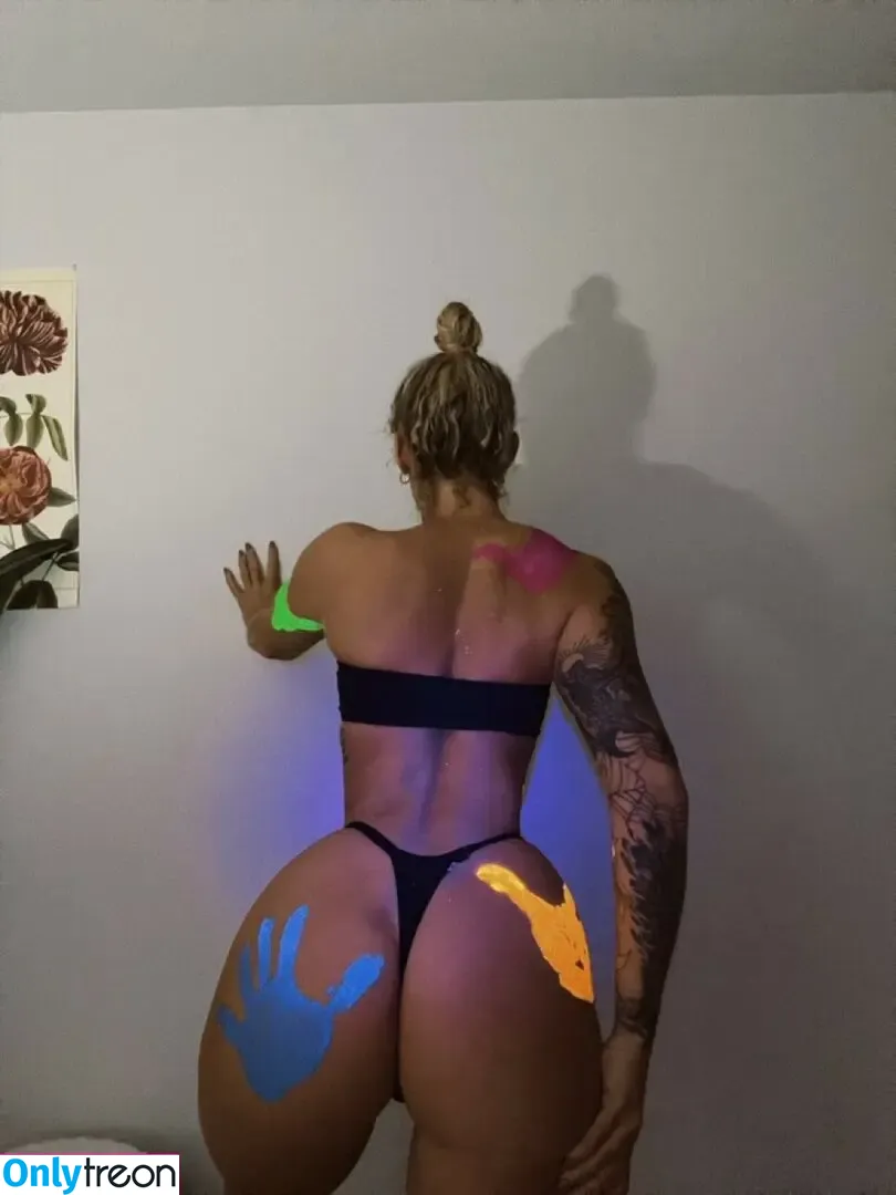 Oliviakayemyers nude photo #0013 (Kaye2828)