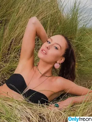 oliviarcox / olivia.veronica.corr nude photo #0030