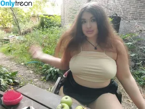 Olya ASMR Mimika / mimikaaa / olya_mimika nude photo #0036