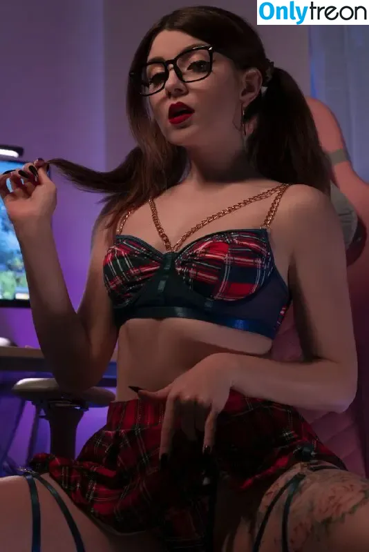 Olyashaa nude photo #1992 (deepfake / olyashaasaxon)