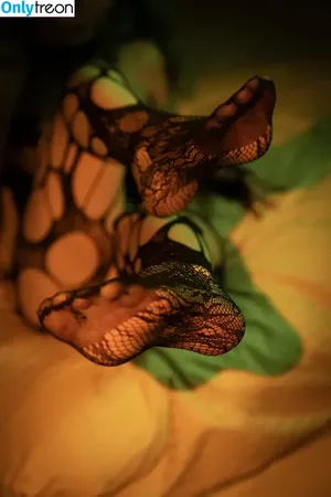 Olyashaa / deepfake / olyashaasaxon nude photo #2011