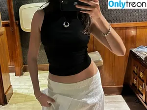 Om4ly фото голая #0088